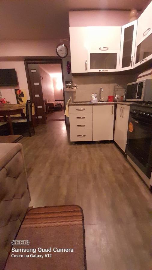 Historical Apartment In City Center Tbilisi Exterior foto